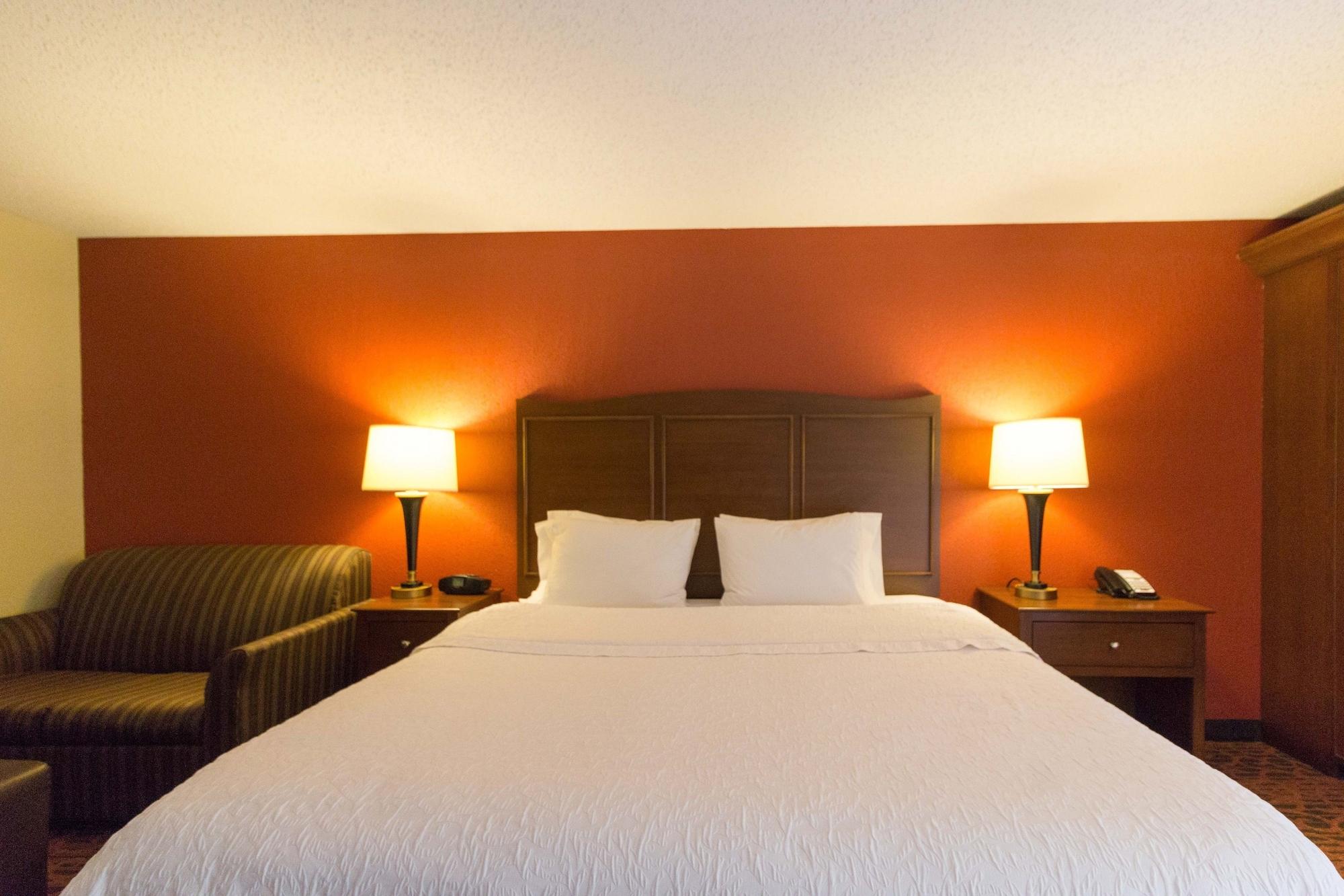 Hampton Inn Columbus-South Grove City Exterior photo