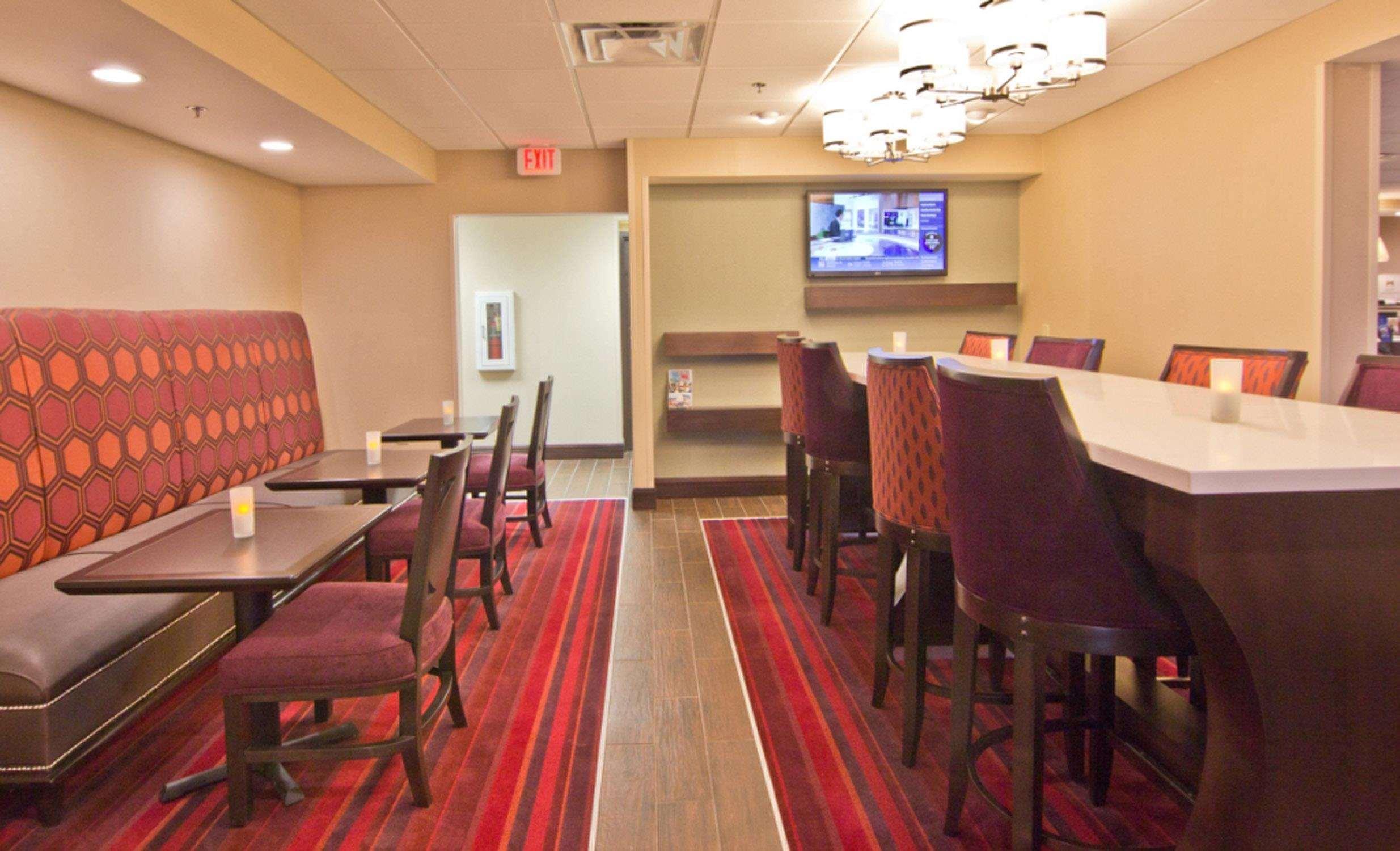 Hampton Inn Columbus-South Grove City Exterior photo